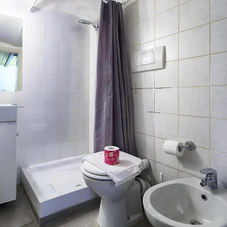 Colosseum Maximus Hotel *